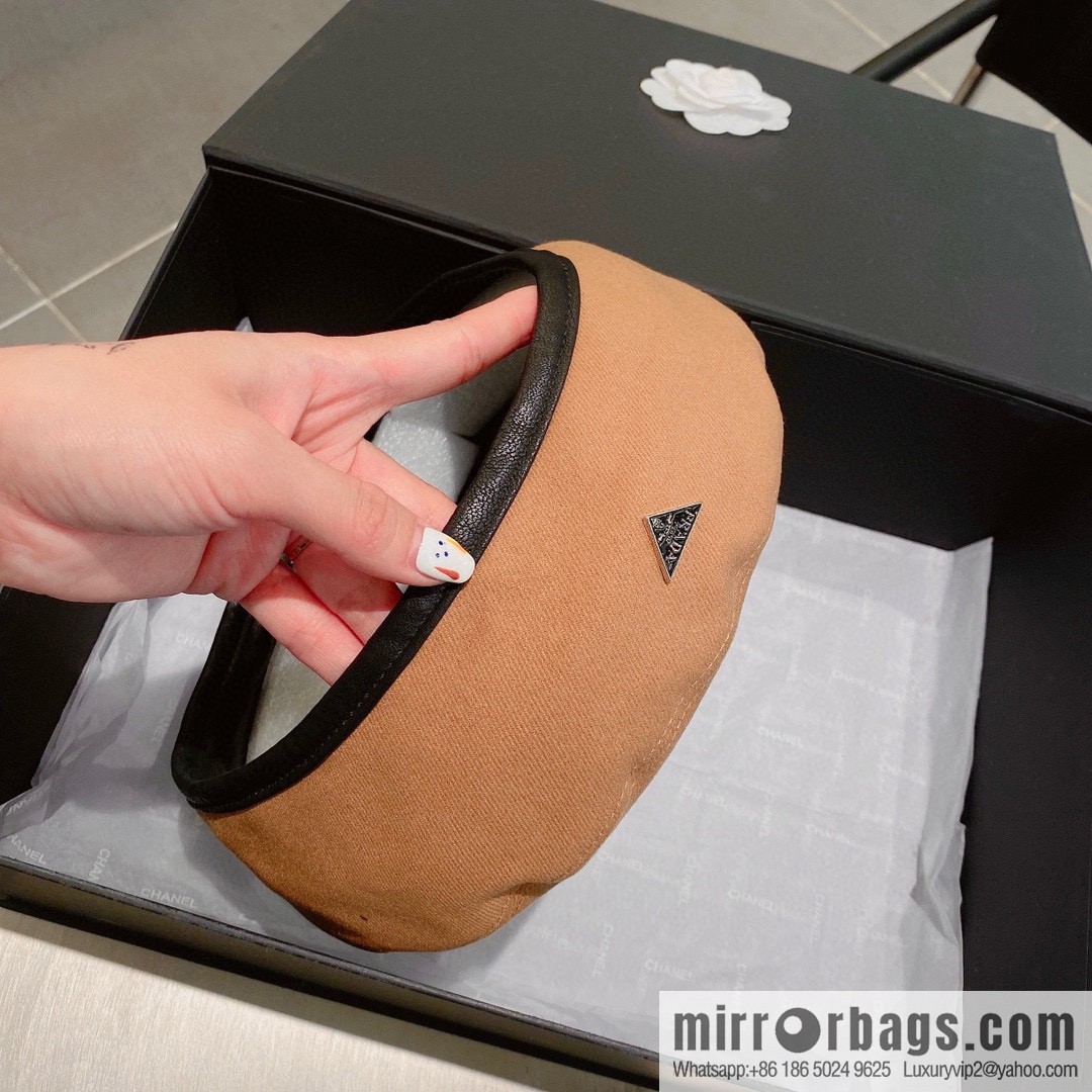 Prada 2022 autumn and winter new wool beret
