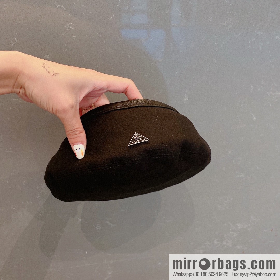 Prada 2022 autumn and winter new wool beret