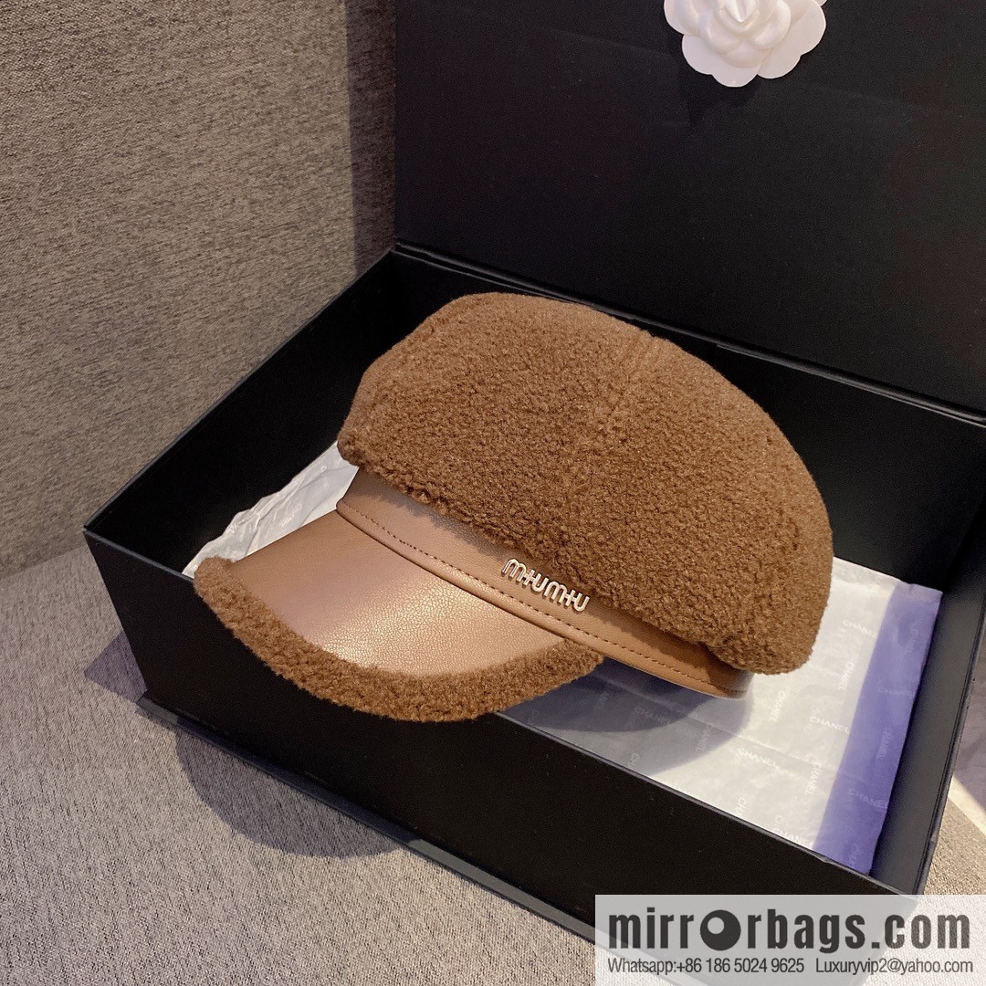 Miumiu Miumiu 2022 autumn and winter new lamb wool cap