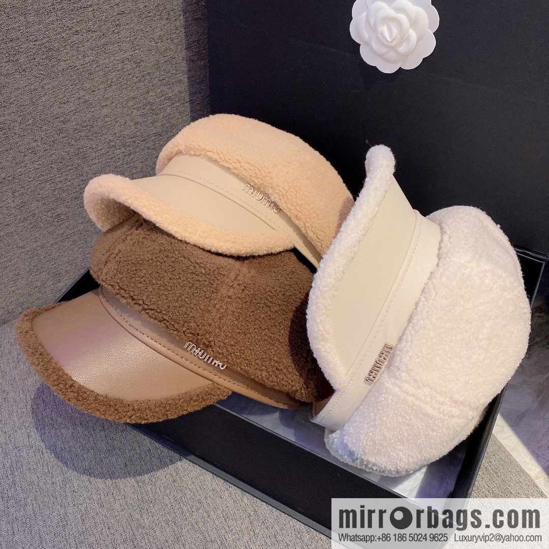 Miumiu Miumiu 2022 autumn and winter new lamb wool cap