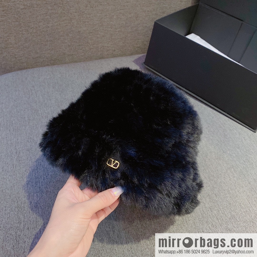 VALENTNNO rabbit fur bucket hat