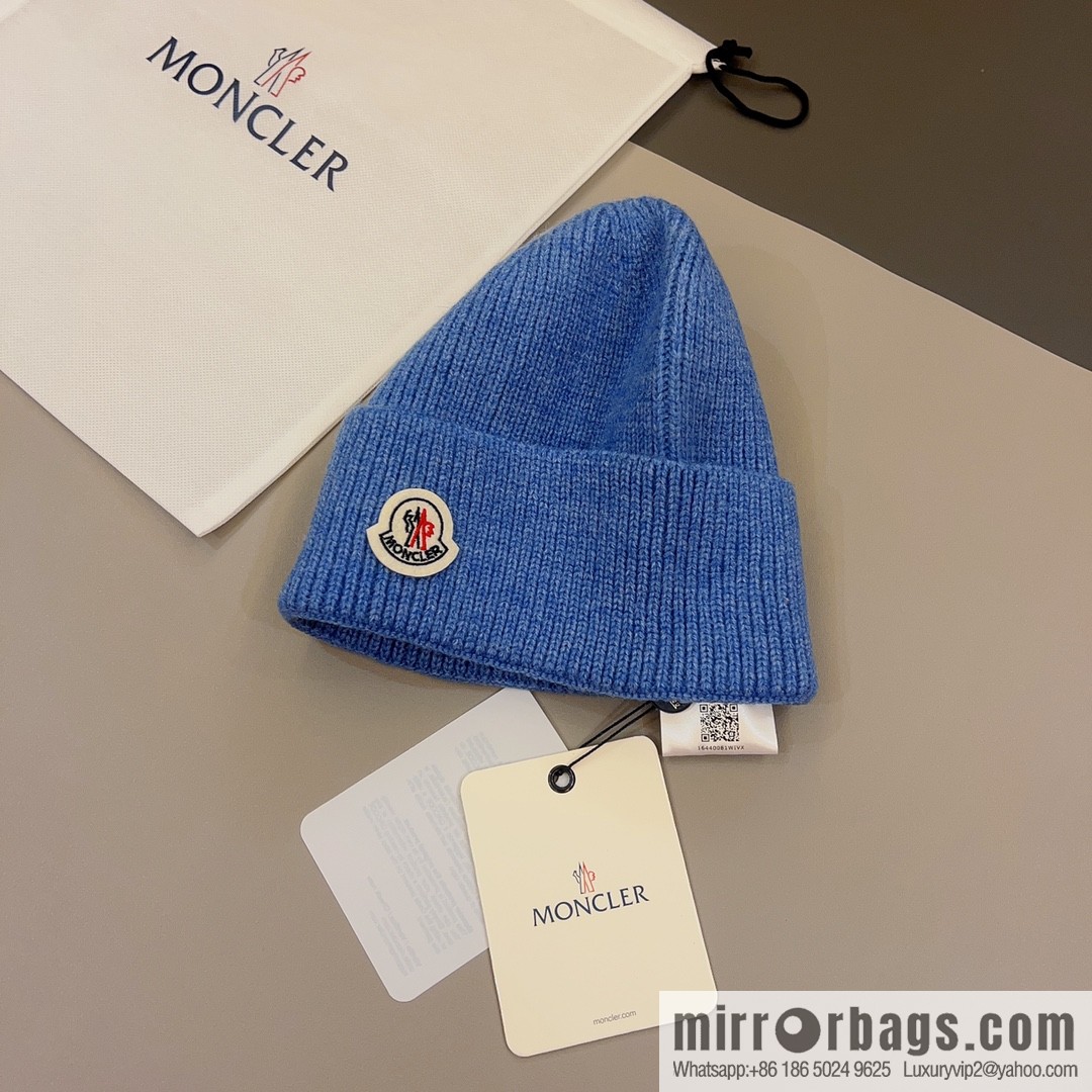 Moncler Color Unisex Knitted Hat