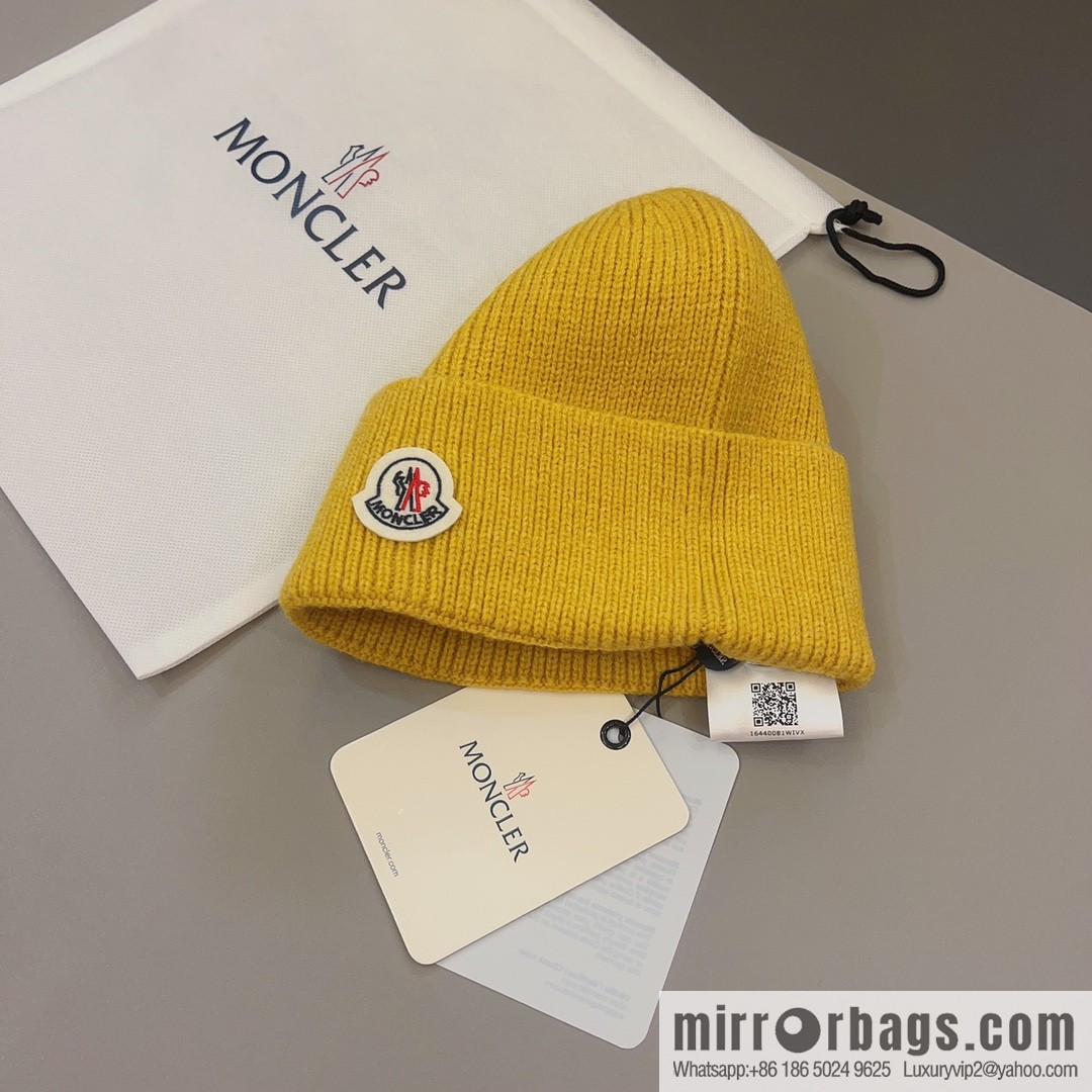 Moncler Color Unisex Knitted Hat