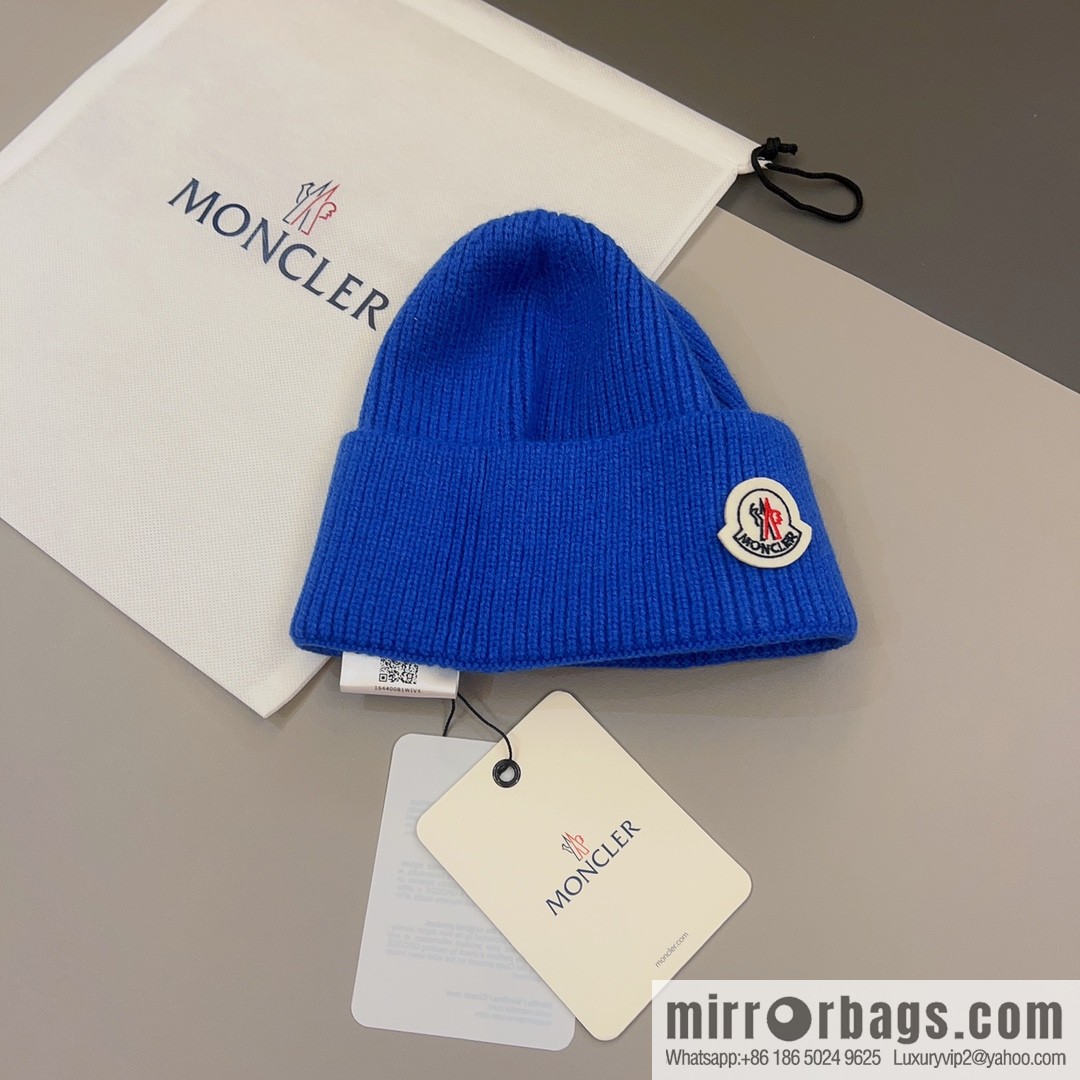 Moncler Color Unisex Knitted Hat