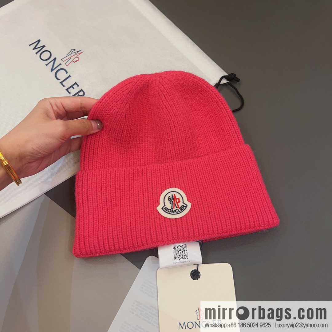 Moncler Color Unisex Knitted Hat