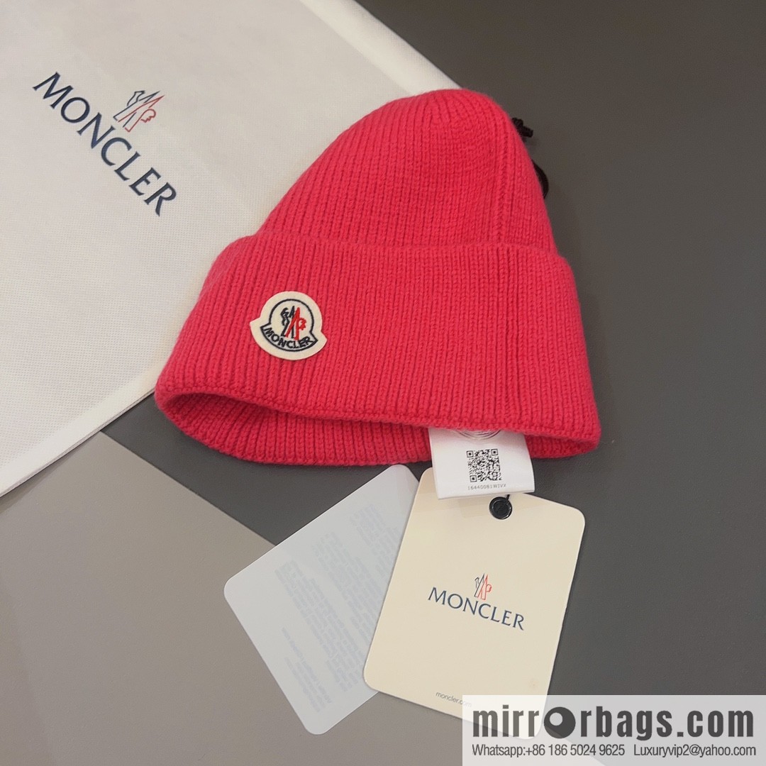 Moncler Color Unisex Knitted Hat