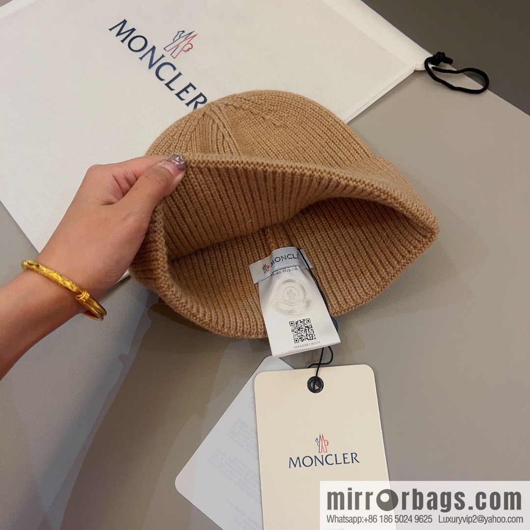 Moncler Color Unisex Knitted Hat