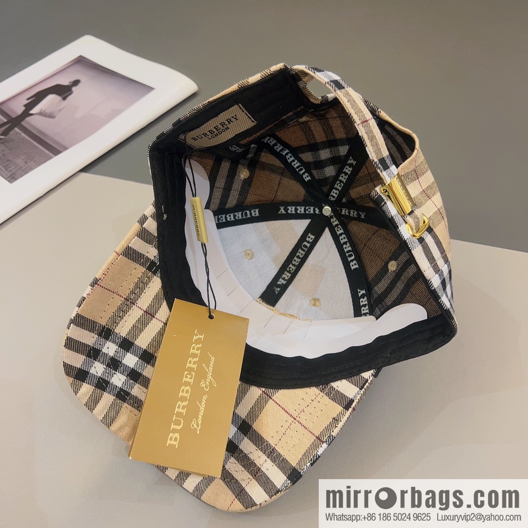 Burberry unisex checked baseball cap