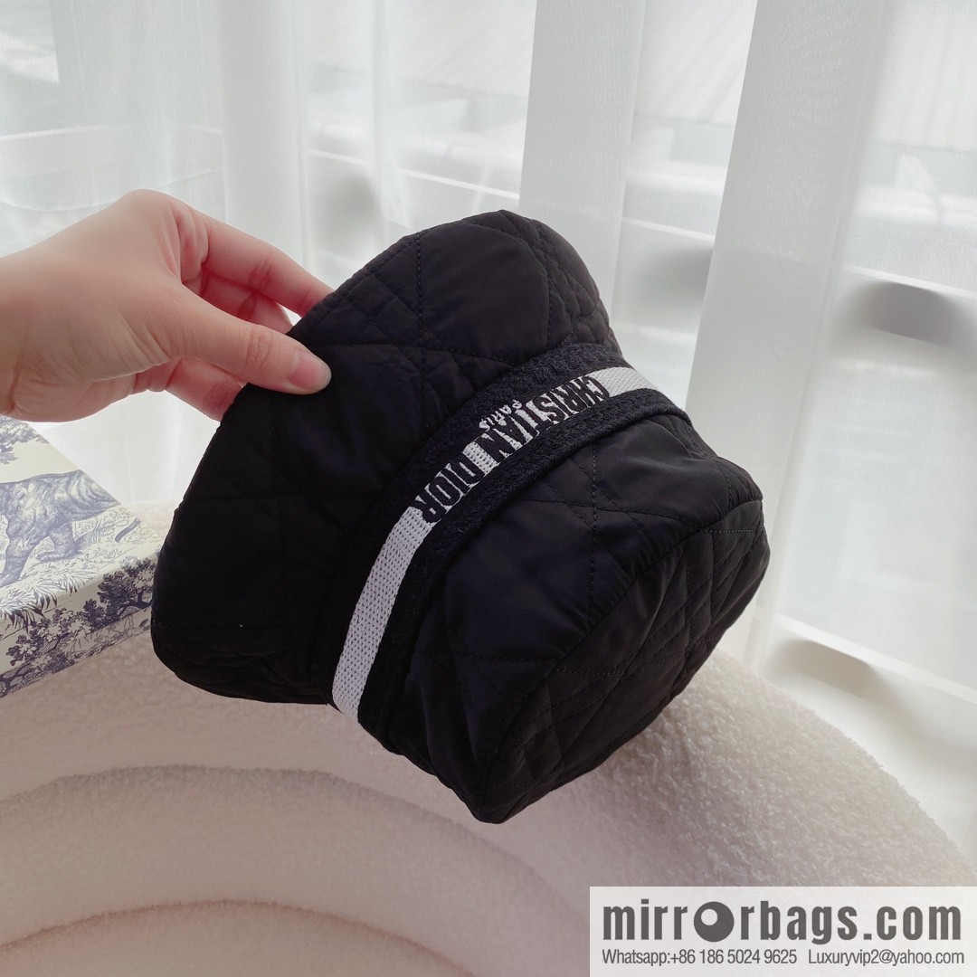 Dior 22 years old new diamond bucket hat