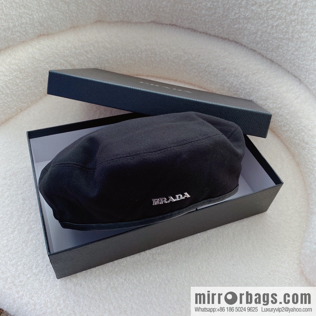 Prada 2022 autumn and winter new wool beret