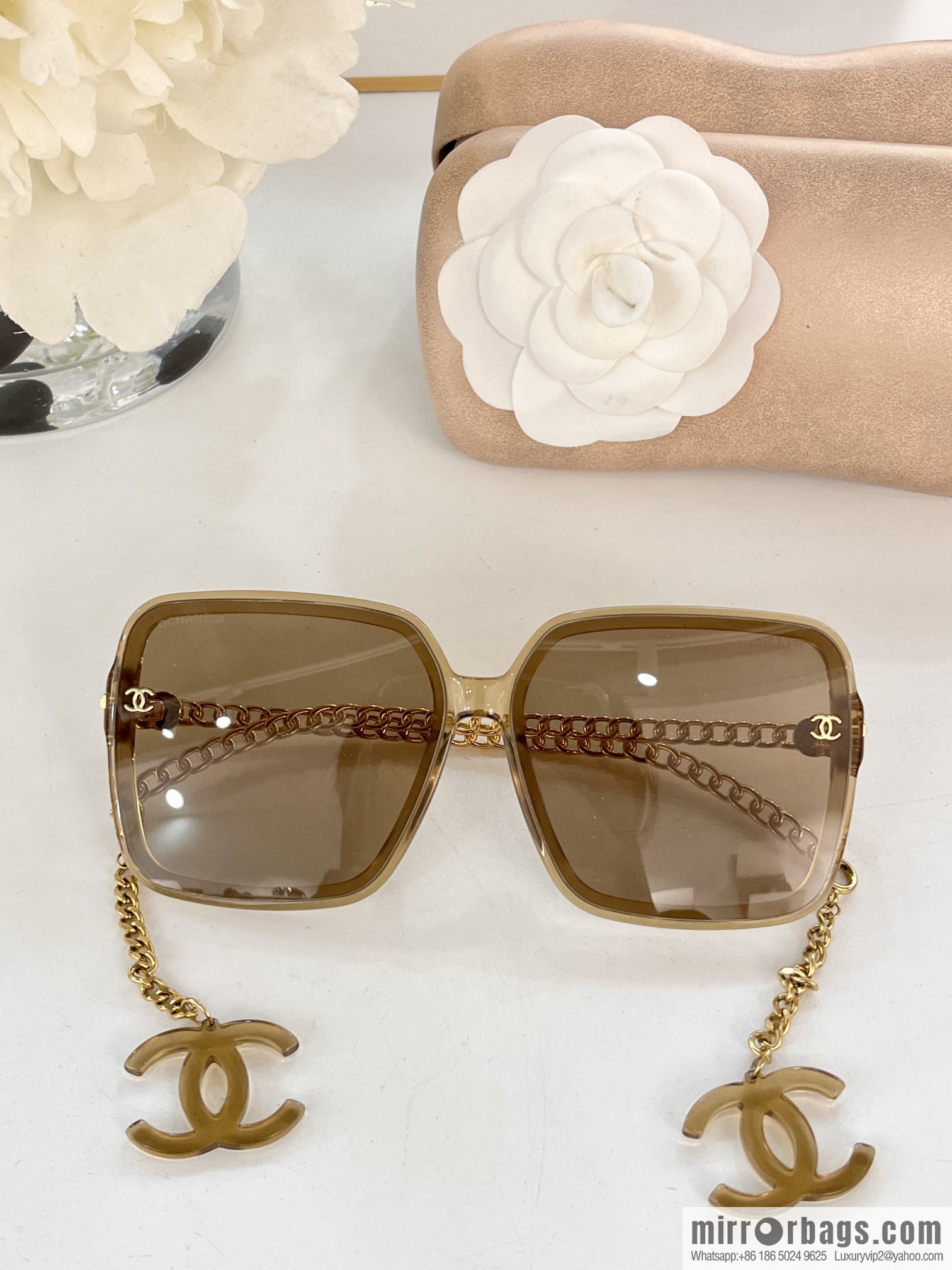 Chanel pendant women's sunglasses
