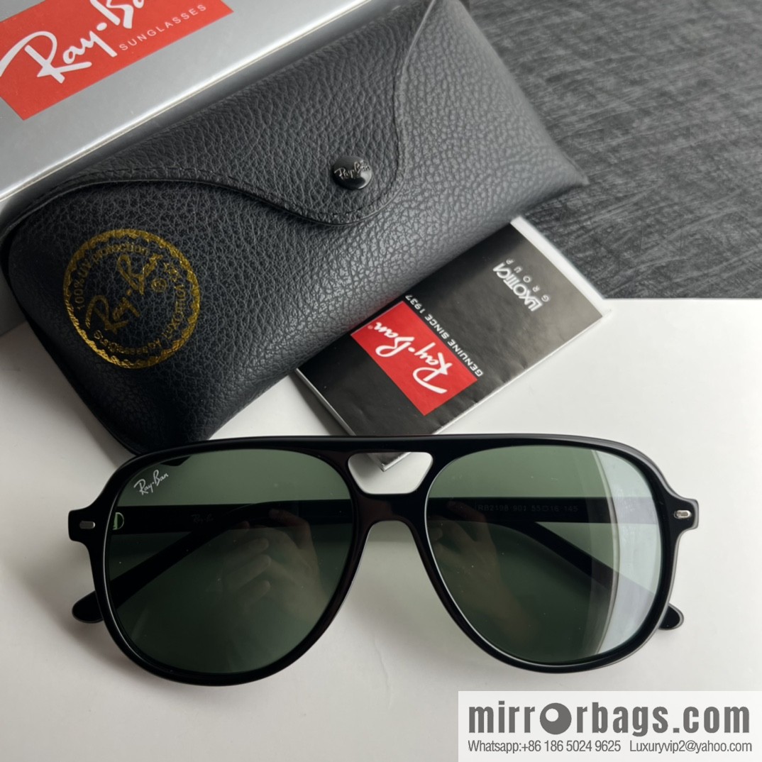 Rayban's new unisex sunglasses