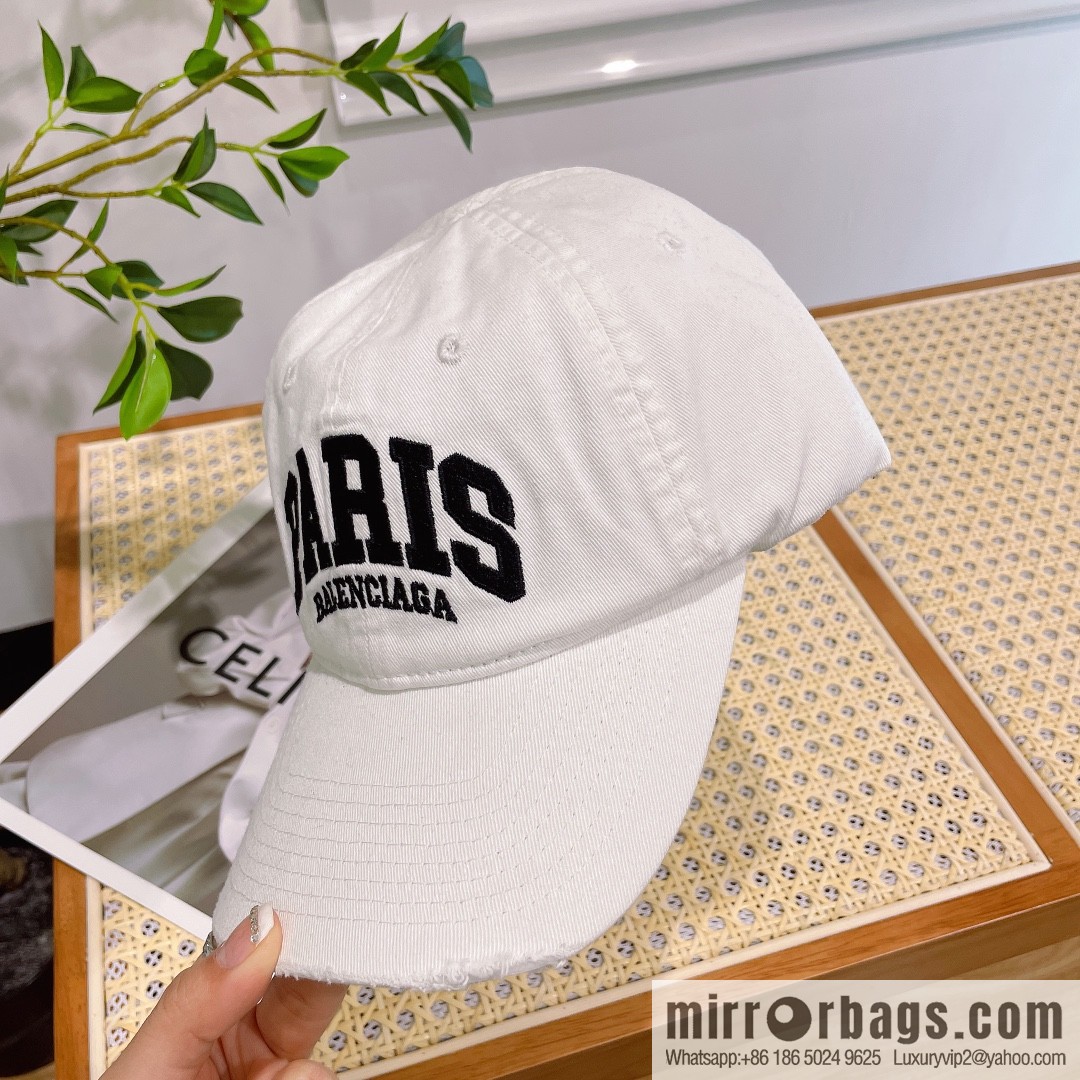 BALENCIAGA Balenciaga's new logo baseball cap