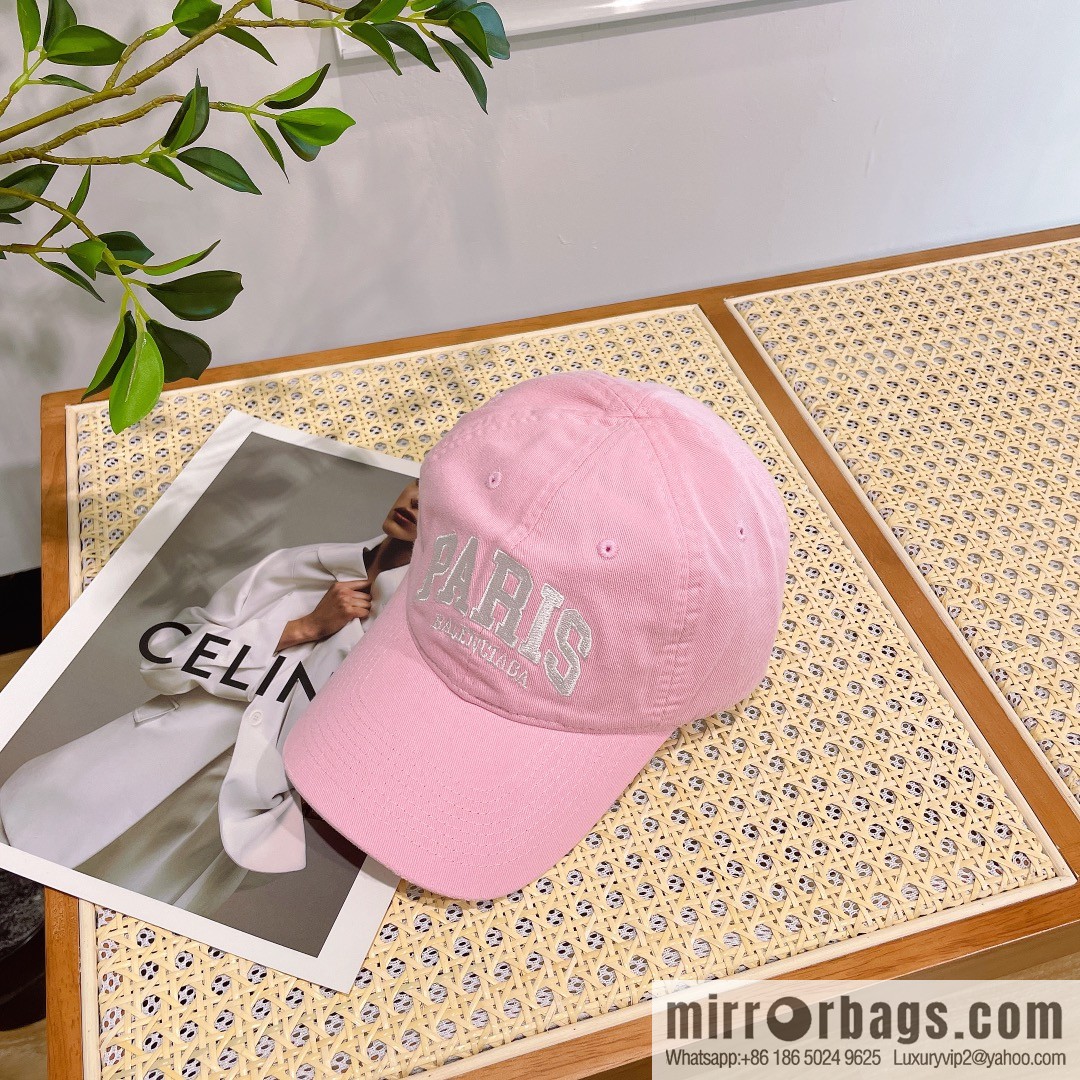 BALENCIAGA Balenciaga's new logo baseball cap