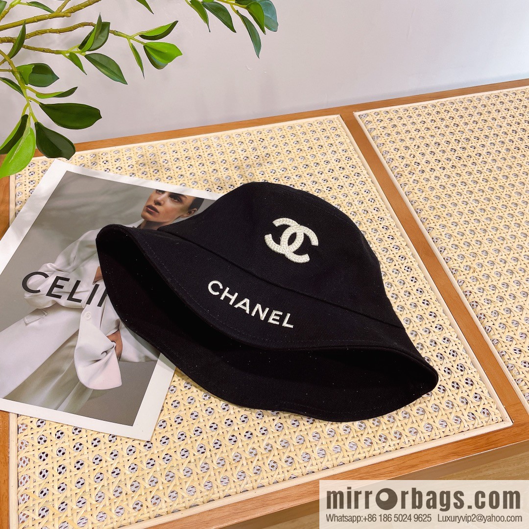 Chanel original single embroidered bucket hat