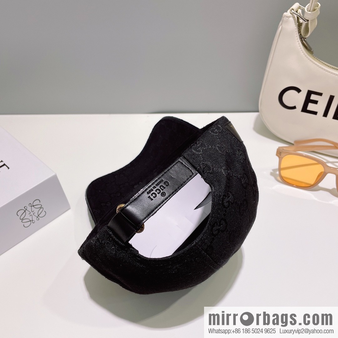 GUCCI Gucci Original Canvas Classic Baseball Cap