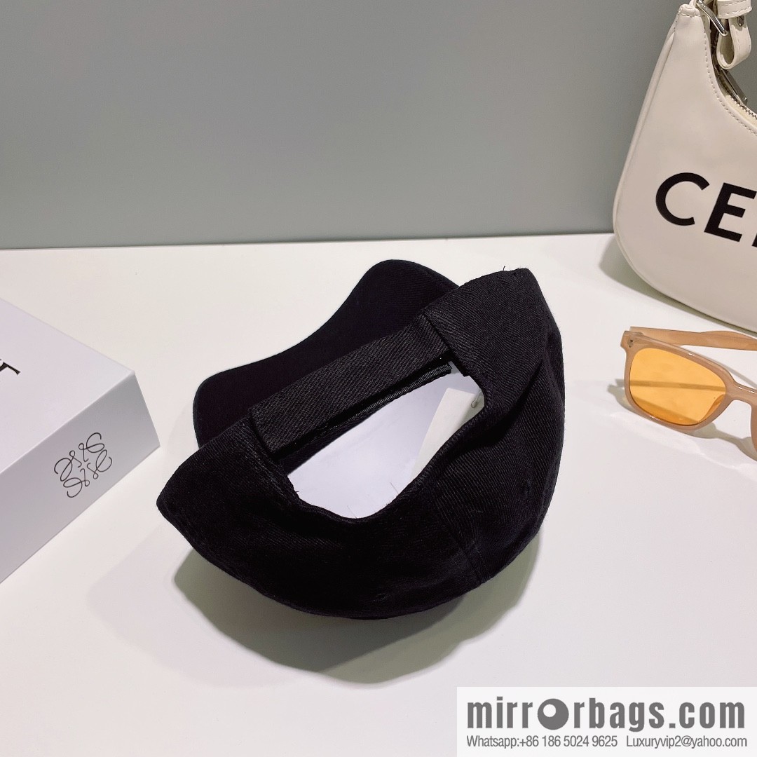 BALENCIAGA Balenciaga letter-embroidered baseball cap
