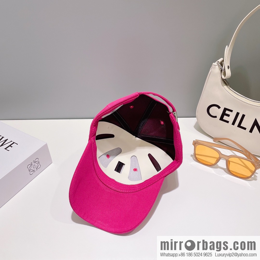 Chanel's new simple embroidered logo baseball cap