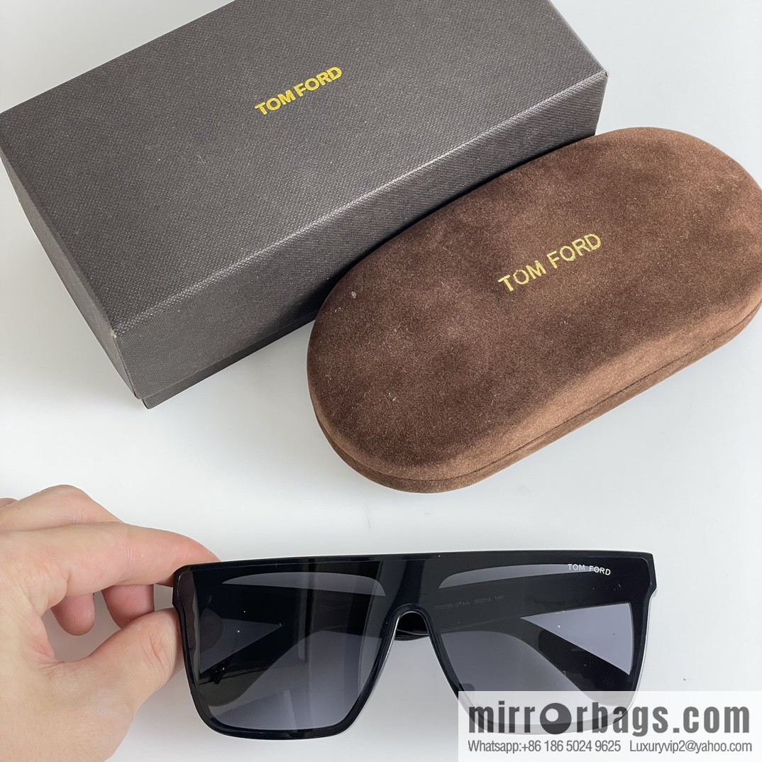TOM FORD Tom Ford Men's and Women's Same Sunglasses