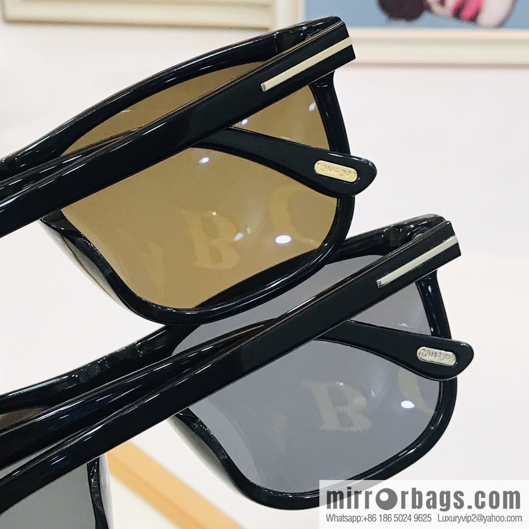 TOM FORD Tom Ford Plate Frame Unisex Sunglasses