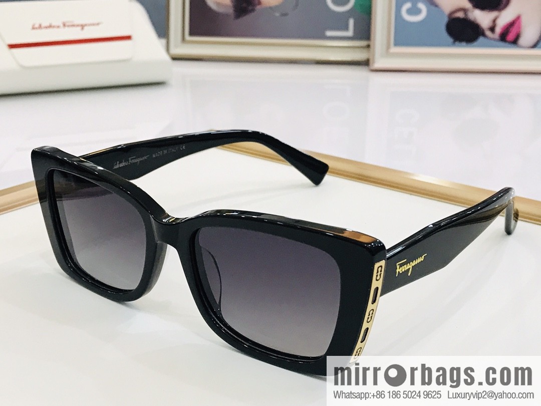 Ferragamo logo temple unisex sunglasses