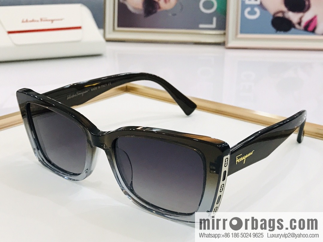 Ferragamo logo temple unisex sunglasses