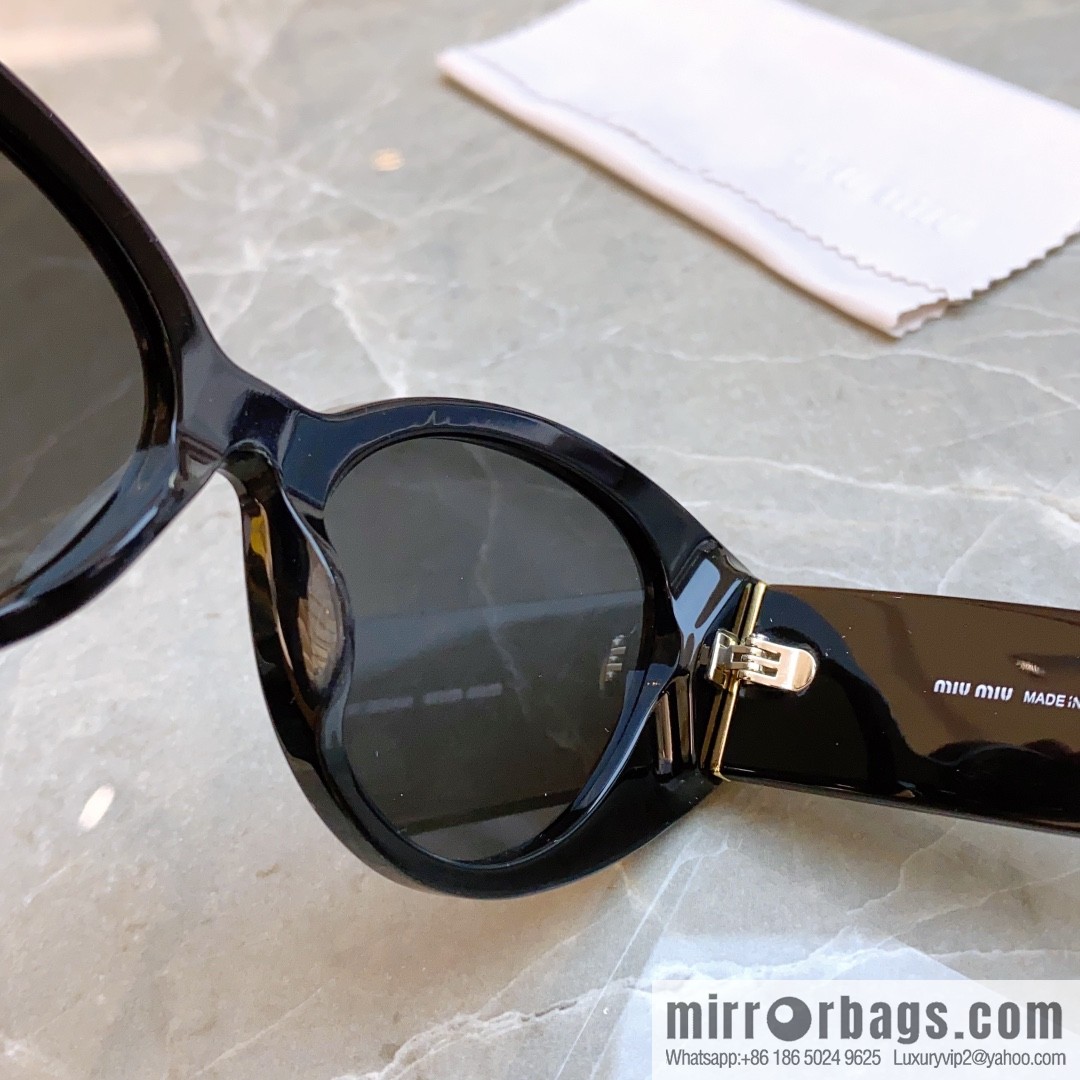 MIUMIU's new women's sunglasses