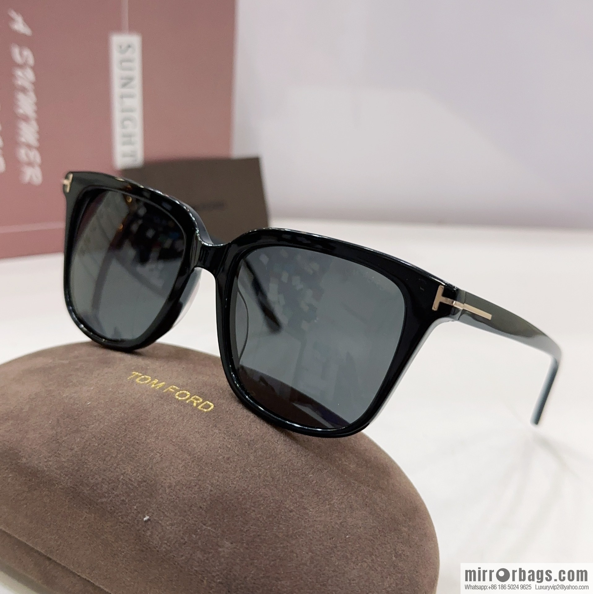 TOM FORD Tom Ford Square Unisex Sunglasses