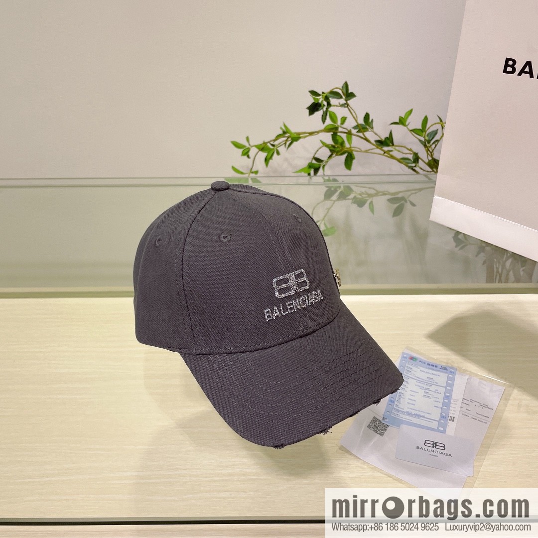Balenciaga Balenciaga's new couple baseball cap