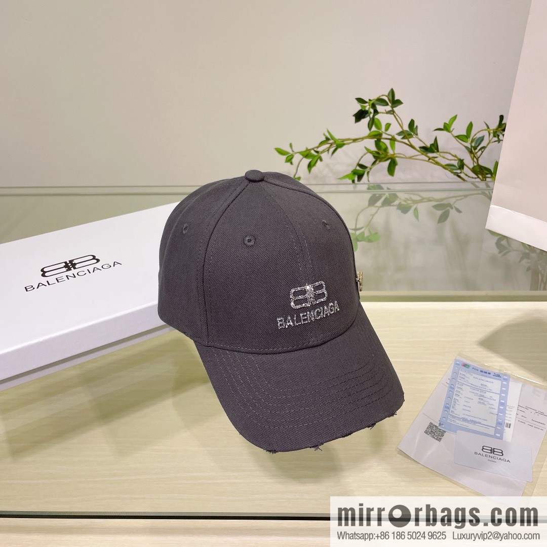 Balenciaga Balenciaga's new couple baseball cap