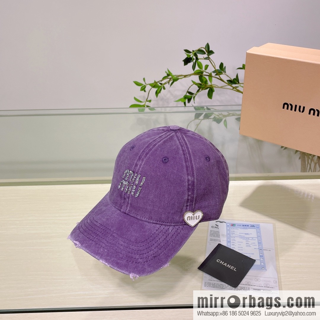 MIUMIU Miu Miu's new plain baseball cap