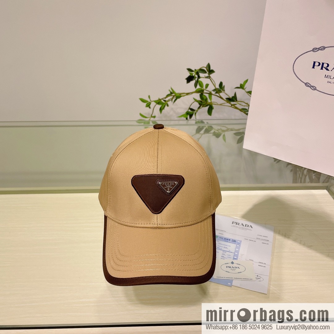 PRADA's new unisex baseball cap