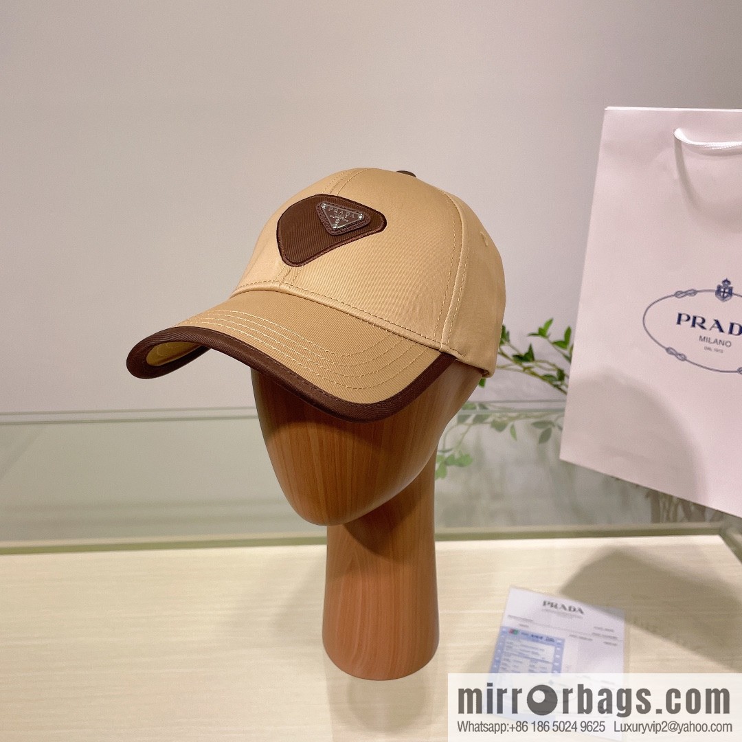 PRADA's new unisex baseball cap