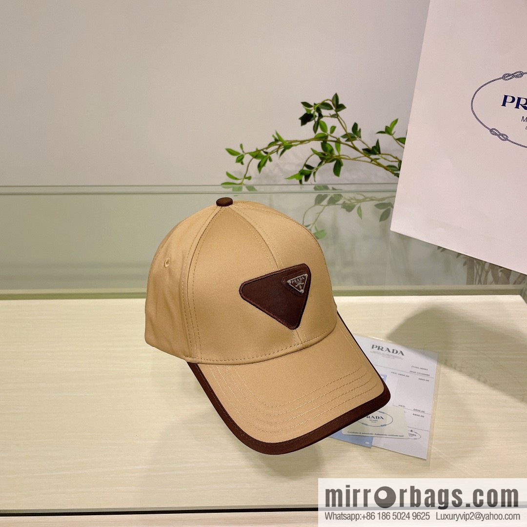 PRADA's new unisex baseball cap