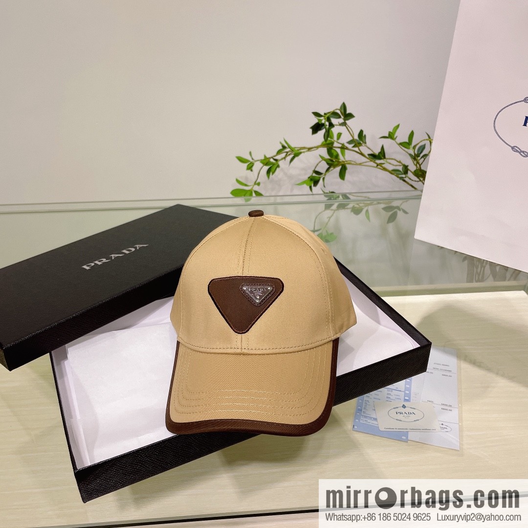 PRADA's new unisex baseball cap