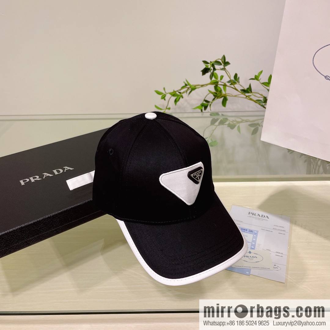 PRADA's new unisex baseball cap