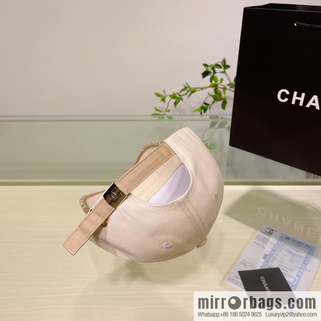 Chanel's new simple embroidered logo baseball cap