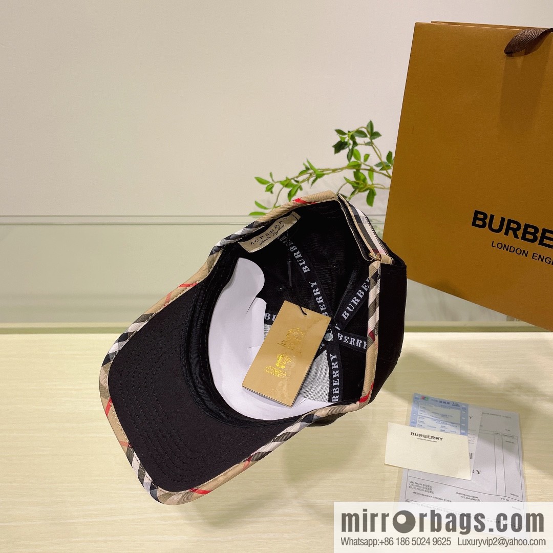 Burberry Burberry three-dimensional embroidery original baseball cap