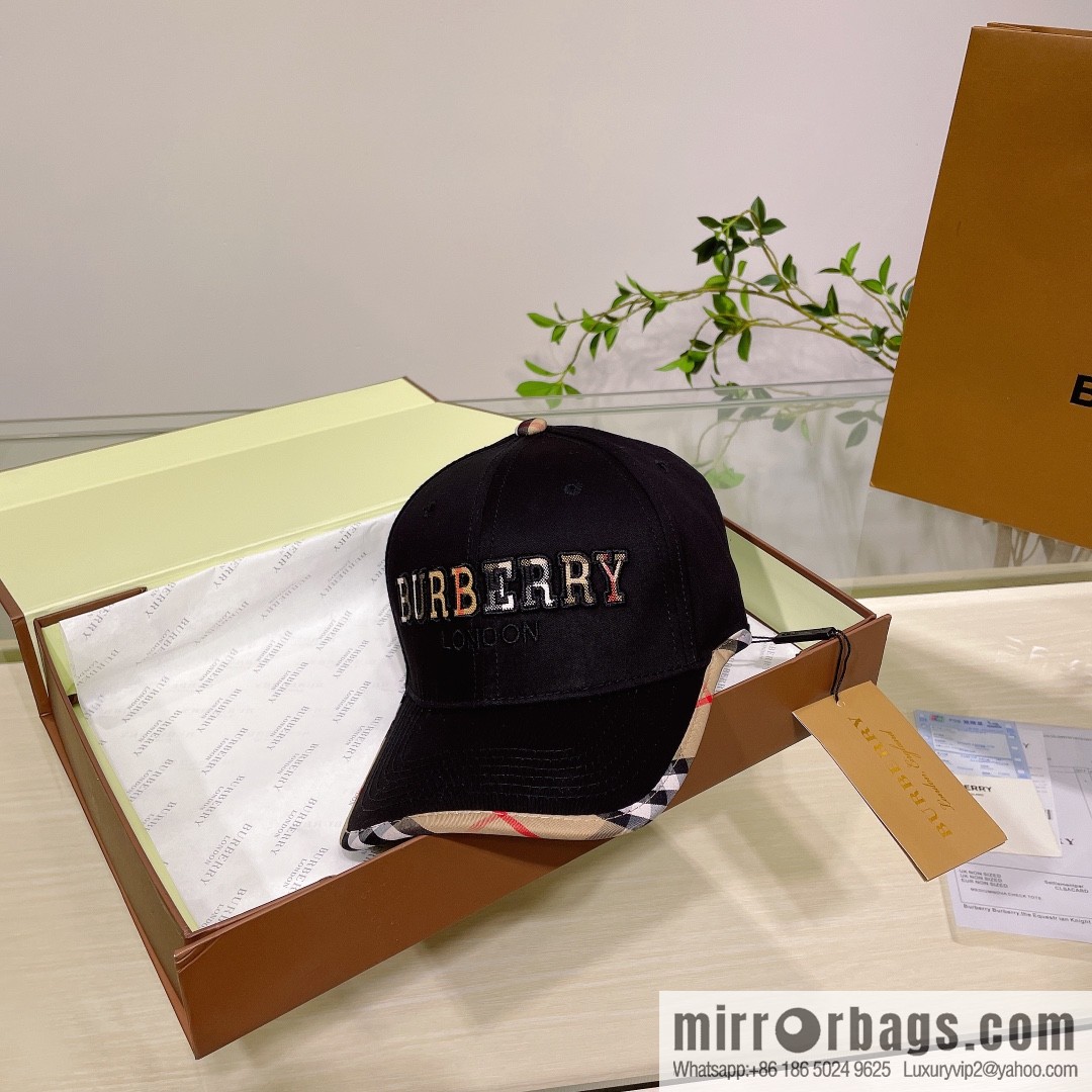Burberry Burberry three-dimensional embroidery original baseball cap