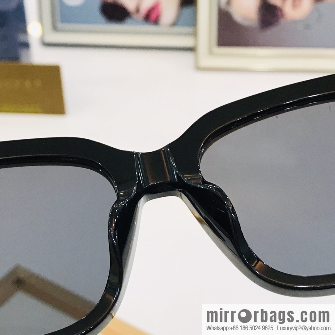 GUCCI Gucci personalized women's sunglasses