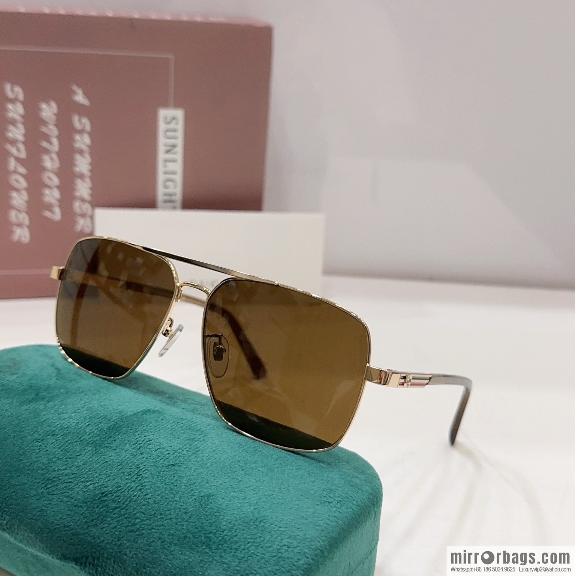 GUCCI Gucci box unisex sunglasses
