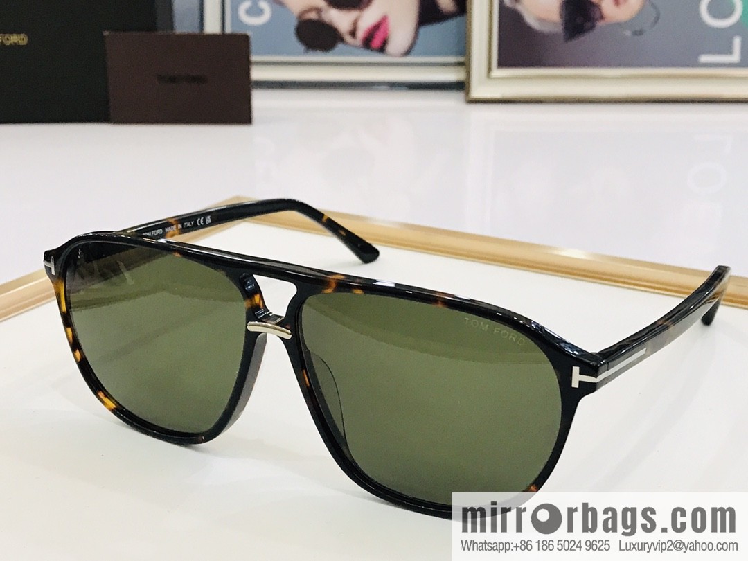 TOM FORD Ultra Light Unisex Sunglasses