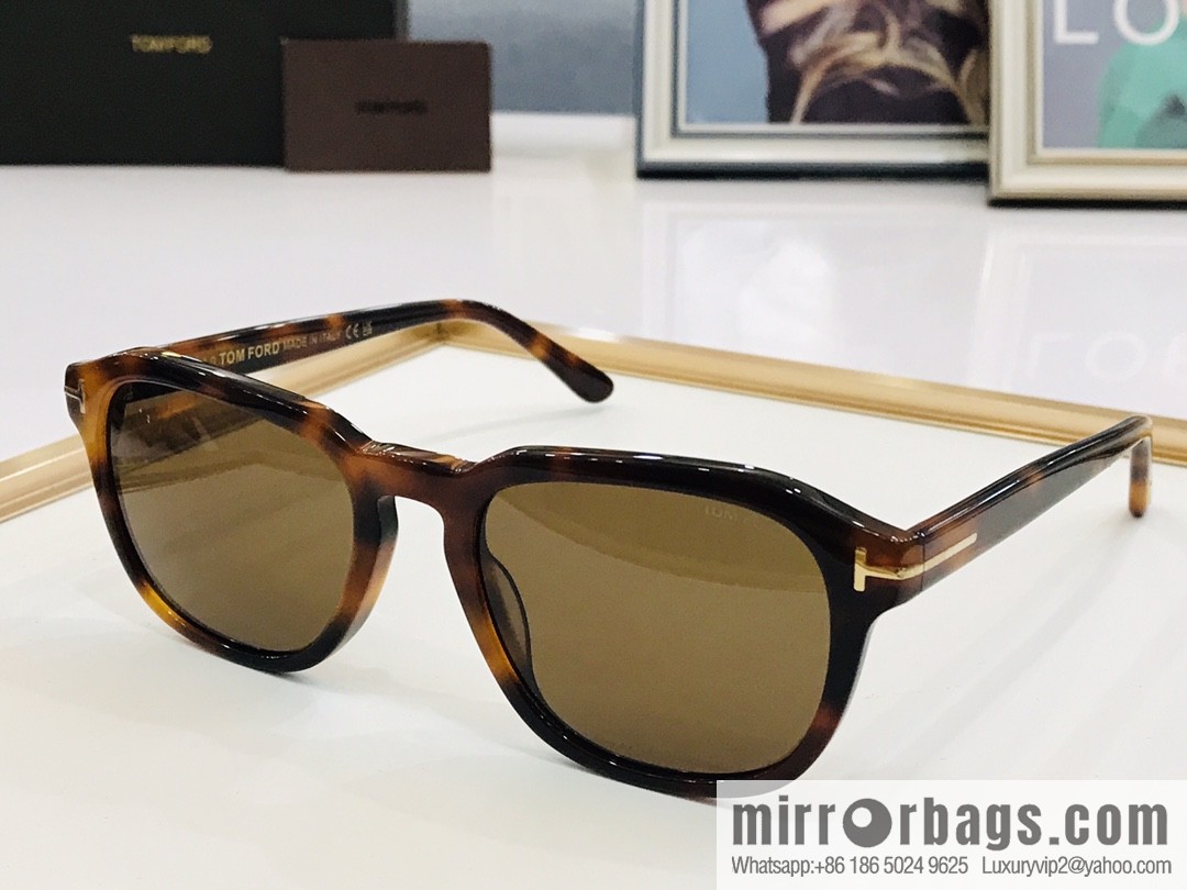 TOM FORD Ultra Light Unisex Sunglasses
