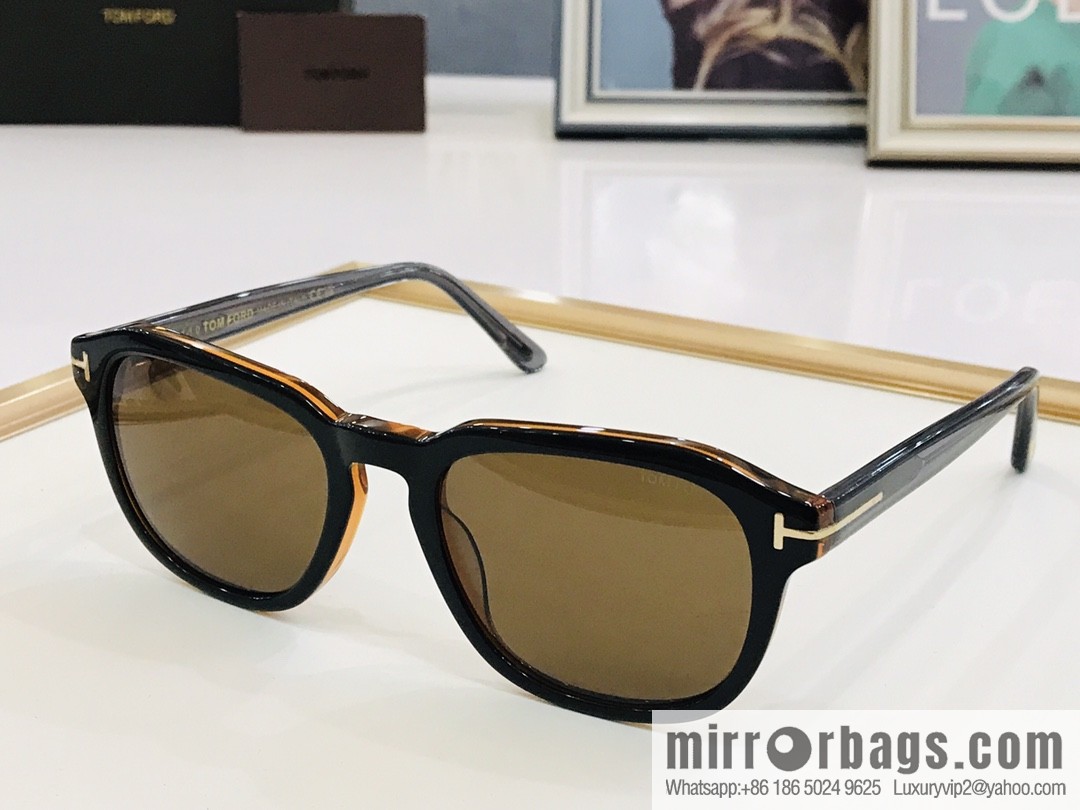 TOM FORD Ultra Light Unisex Sunglasses