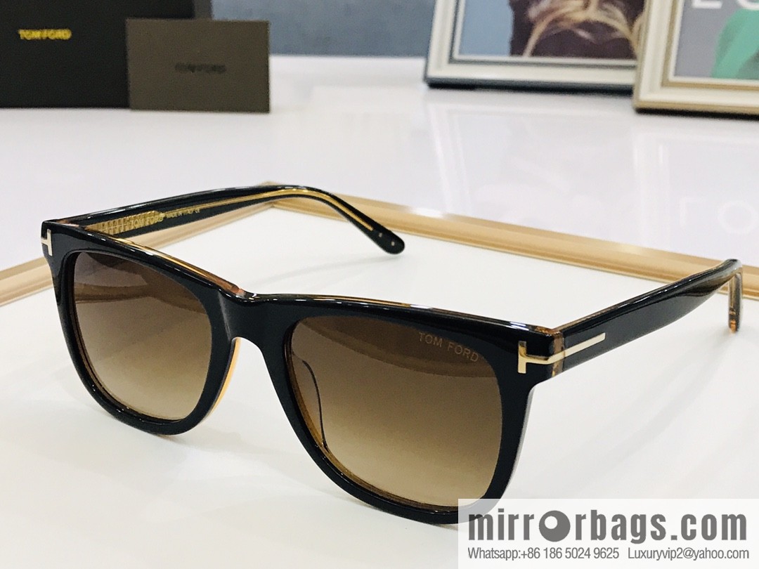 TOM FORD Ultra Light Unisex Sunglasses