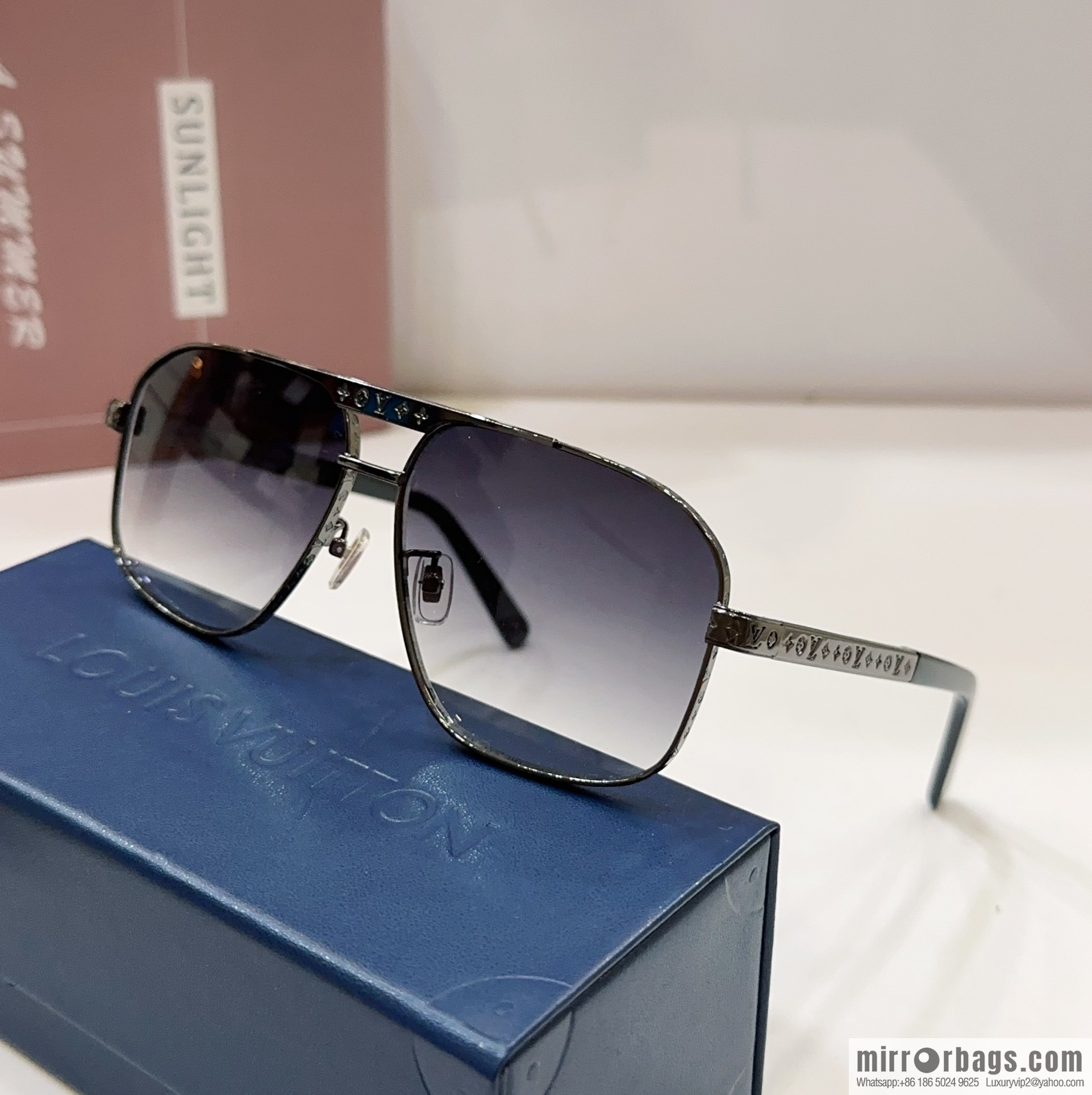 LV Louis Vuitton Square Unisex Sunglasses