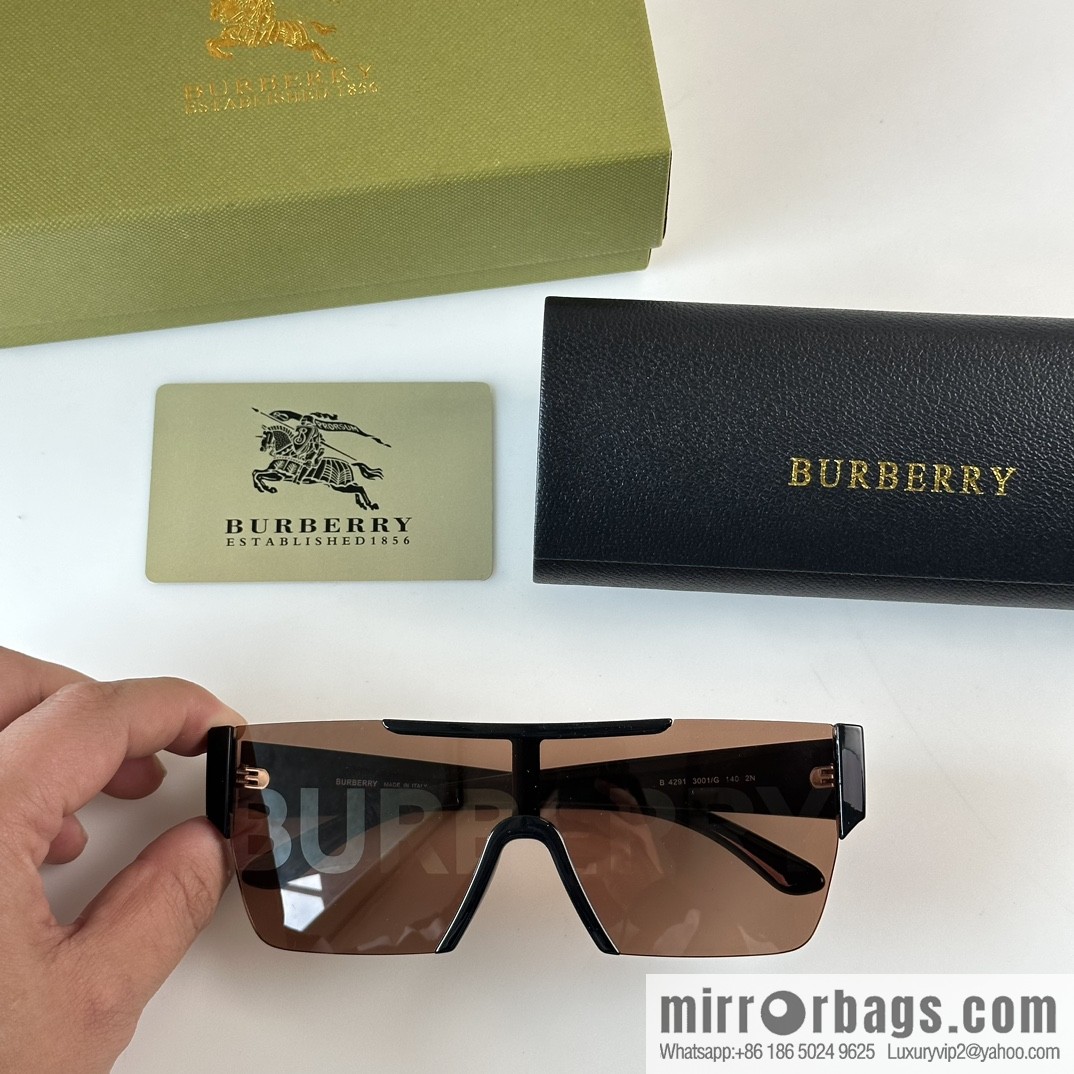 Burberry Burberry Men's and Women's One-piece Sunglasses