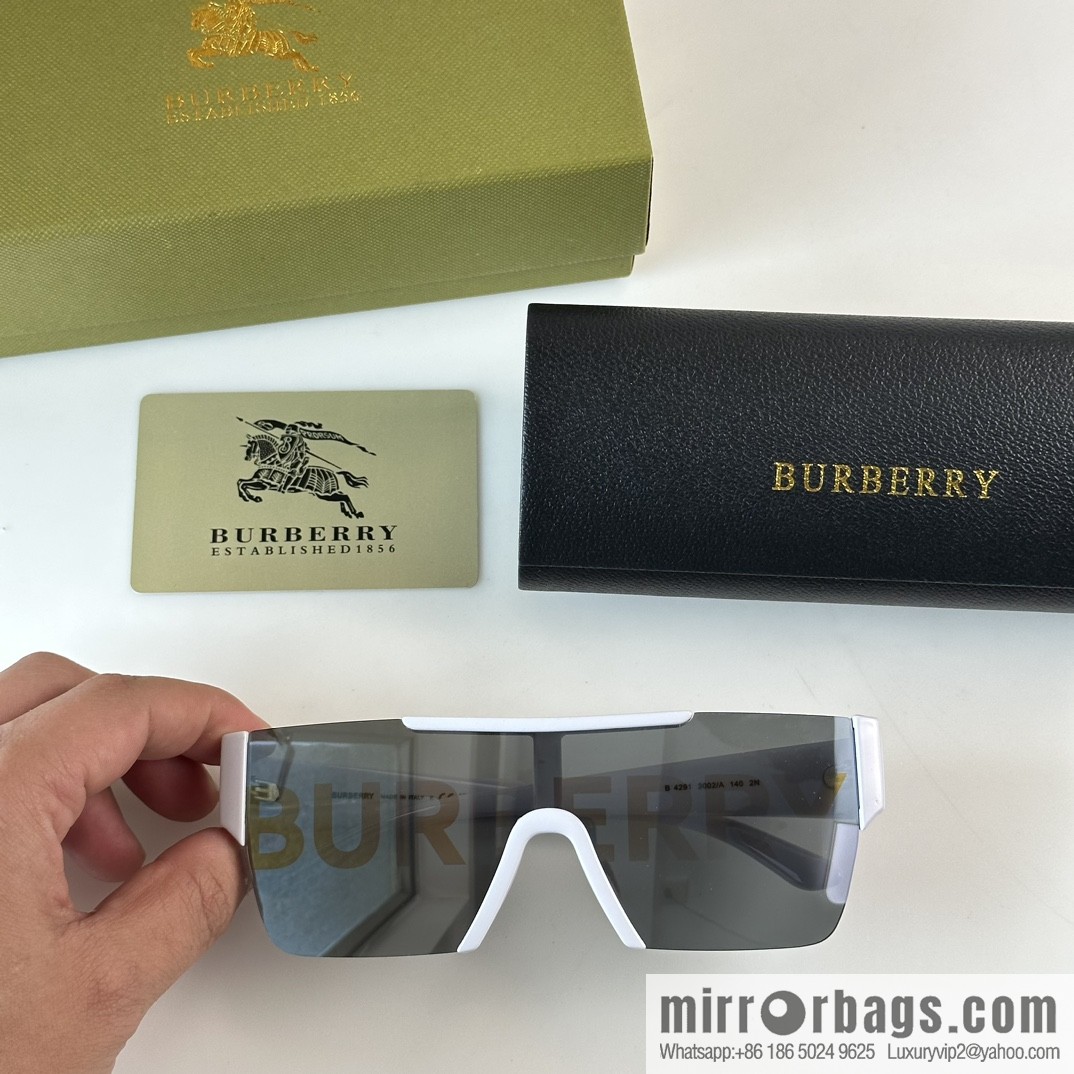 Burberry Burberry Men's and Women's One-piece Sunglasses