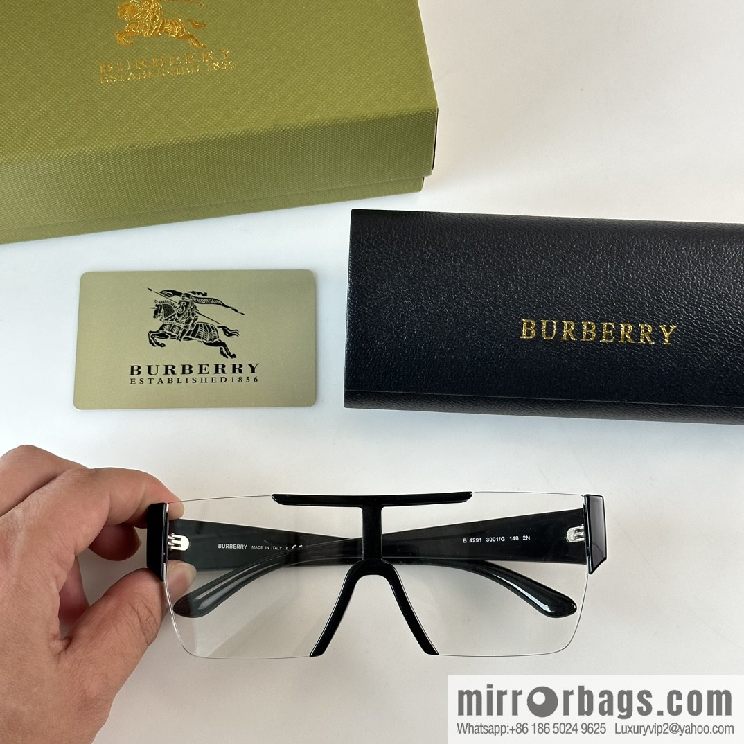 Burberry Burberry Men's and Women's One-piece Sunglasses