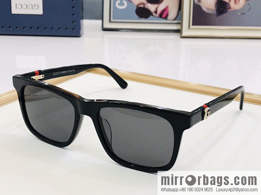 GUCCI Gucci Perfect Plate Frame Unisex Sunglasses